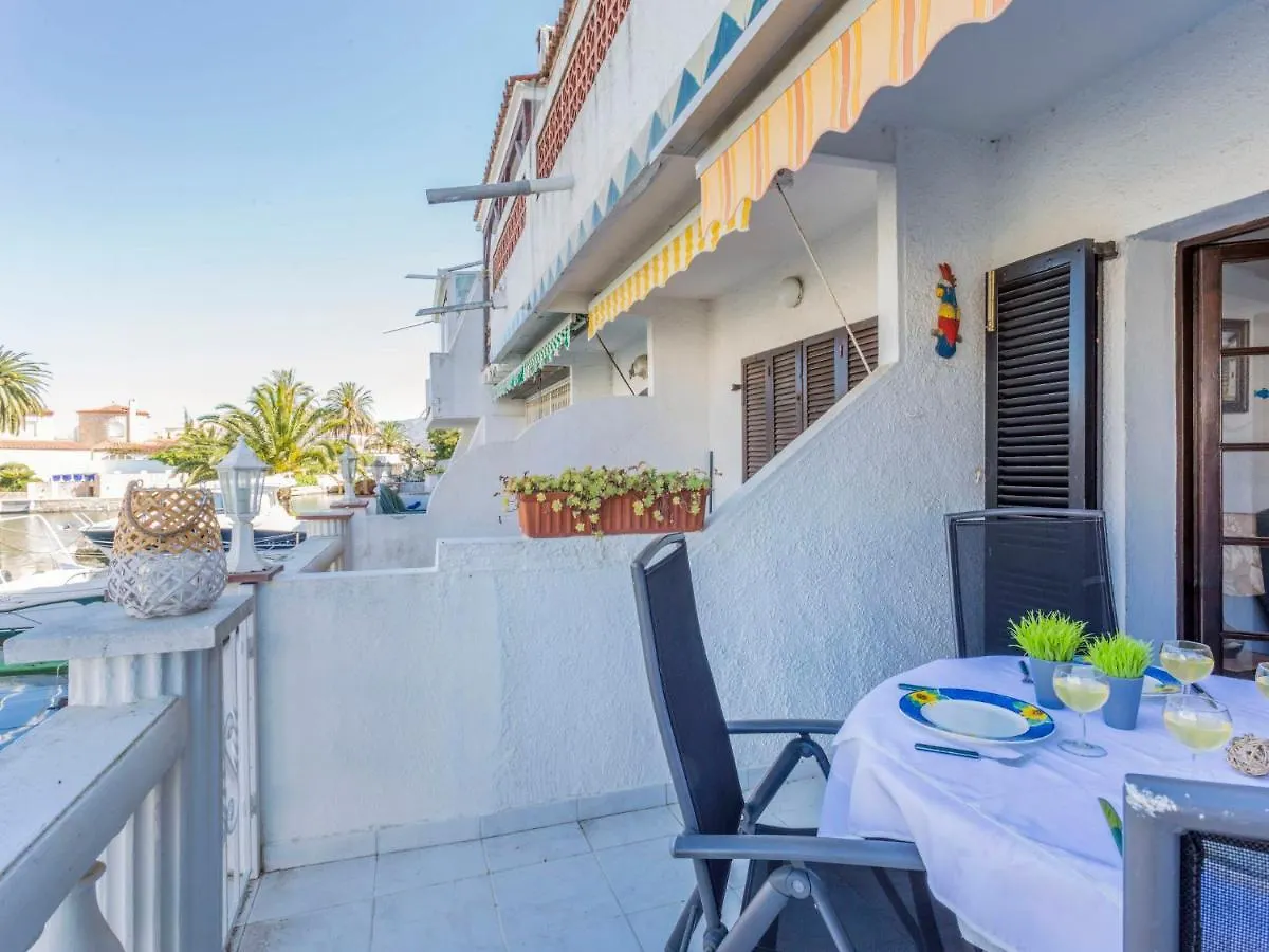 Holiday Home Porto Fino 33-35C Empuriabrava
